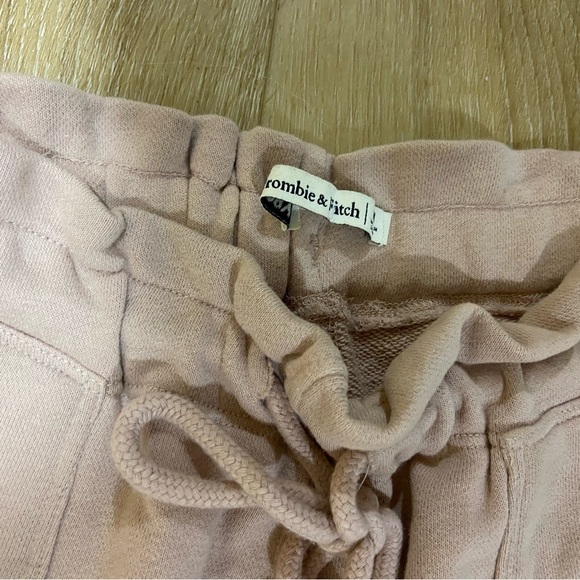 Abercrombie and Fitch Paperbag Sweatpants Pink - Picture 6 of 7